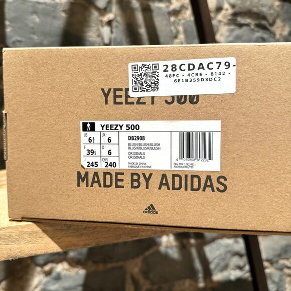 Yeezy Adidas 500 Blush Sneakers - Picture 2 of 11